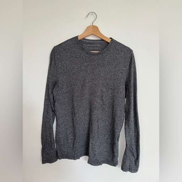 Banana Republic Other - Banana Republic Charcoal Long Sleeve Tee